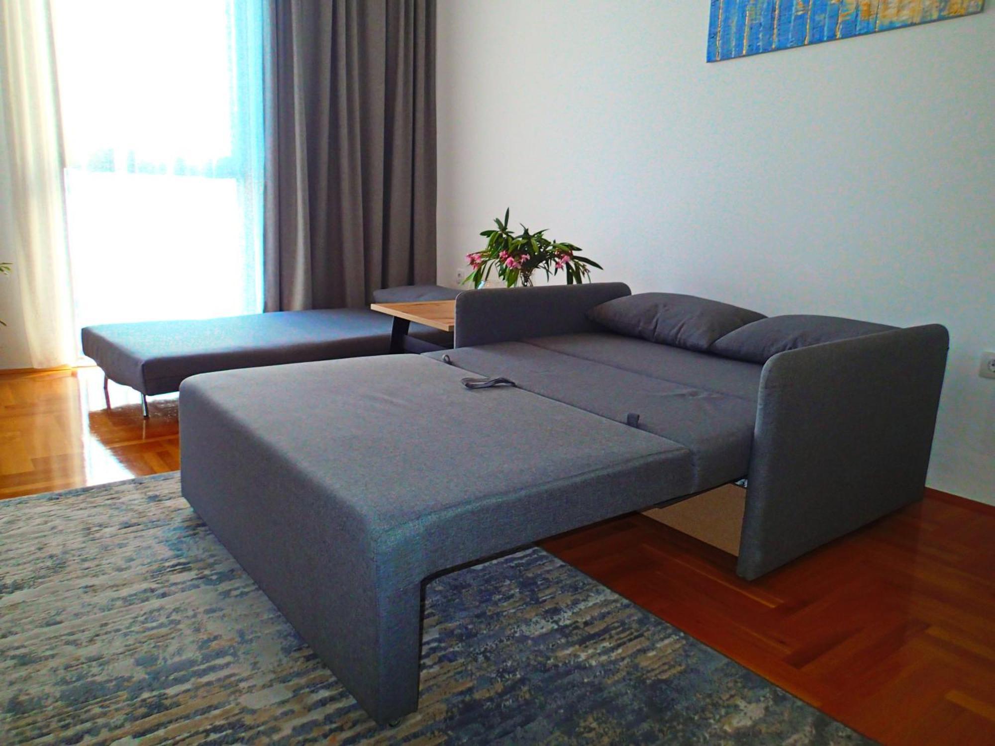 Apartment Sova ติวัต ภายนอก รูปภาพ