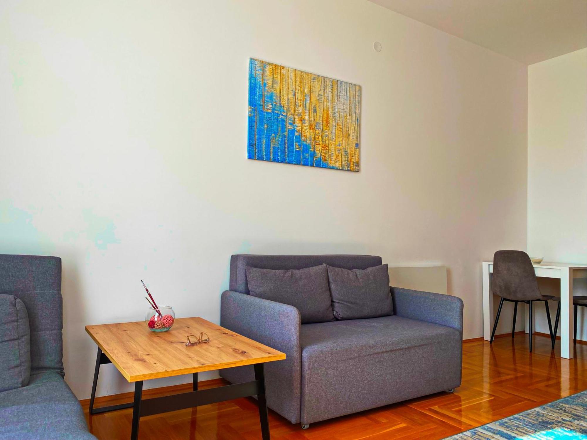Apartment Sova ติวัต ภายนอก รูปภาพ