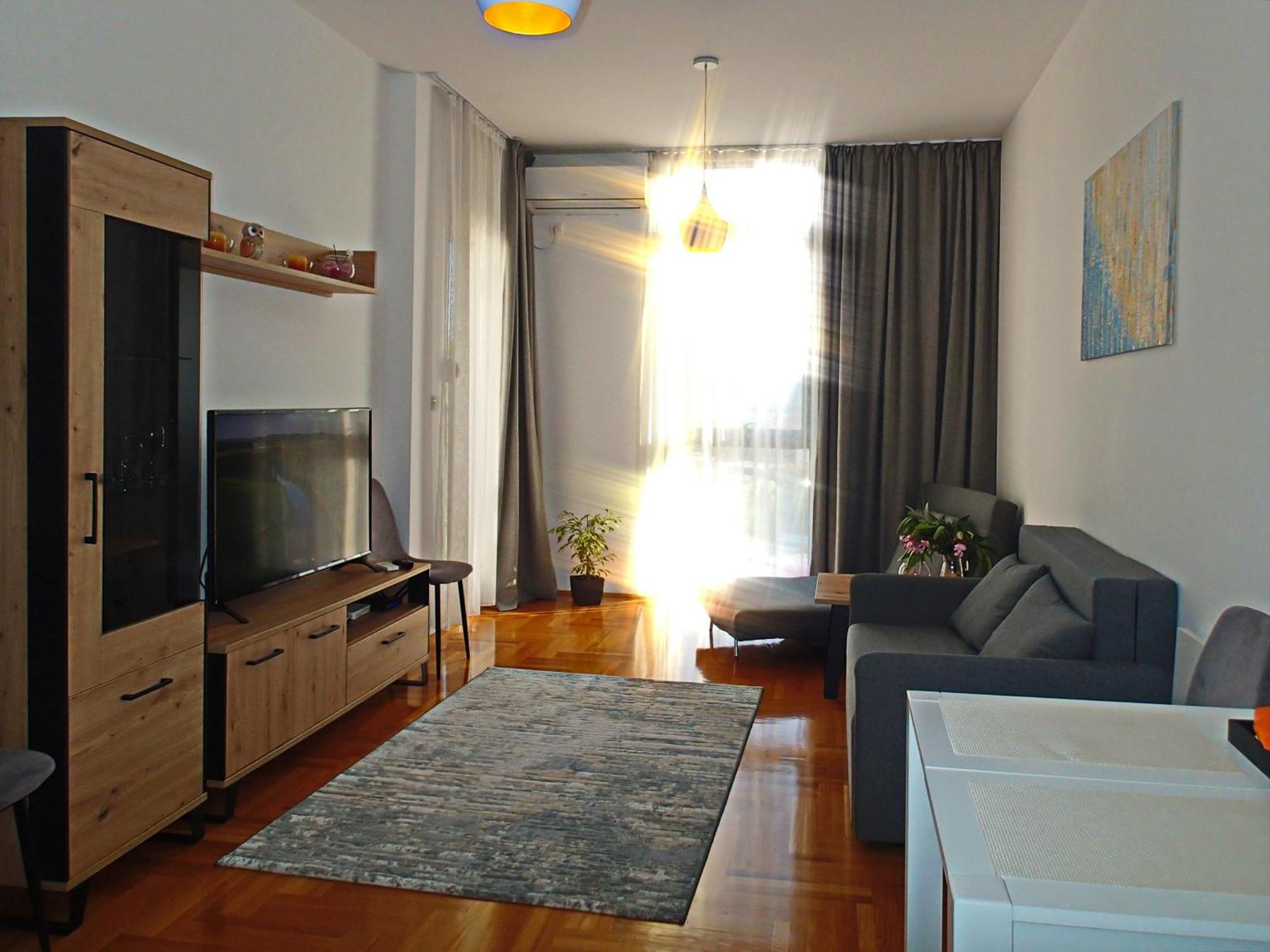 Apartment Sova ติวัต ภายนอก รูปภาพ